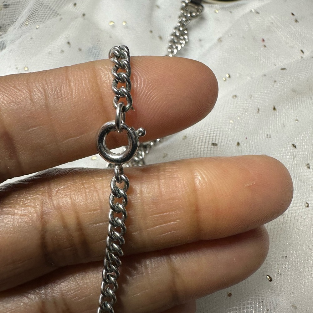 Vintage Silver tone La Petite pendant watch necklace.battery is not included - Picture 12 of 15